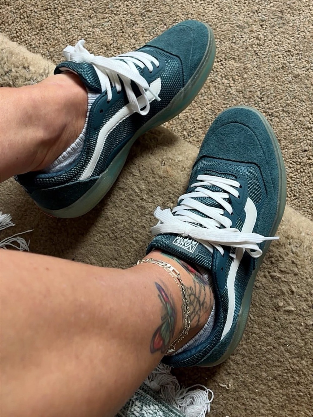 Vans Ave Pro Teal Low-Top Suede & Mesh Sneakers with White Stripe Mens 7